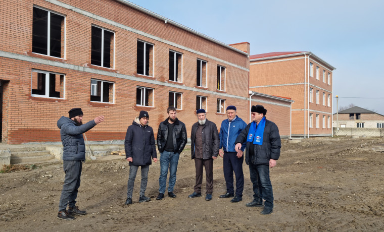 Представители «Партийного десанта» побывали на стройплощадках Чеченской Республики