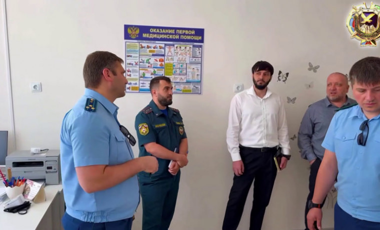 Прокурор Шелковского района провел проверку строительства школы в станице Курдюковская