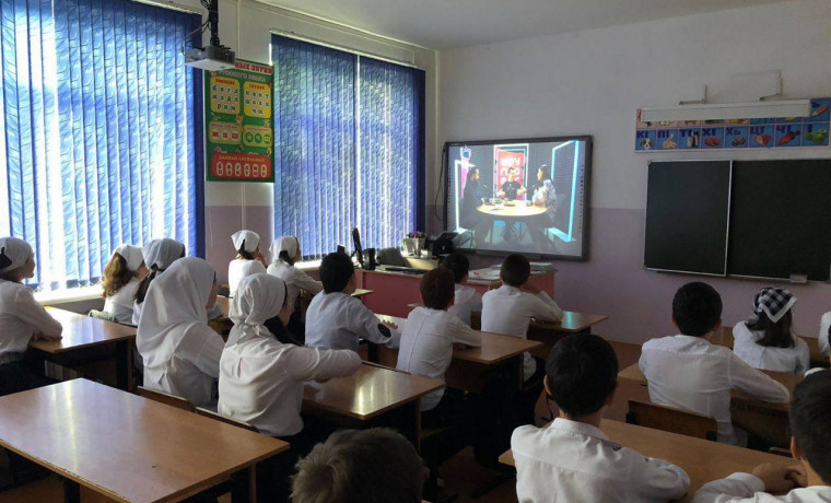 Грозненские школьники узнали о профессии современного ремесленника