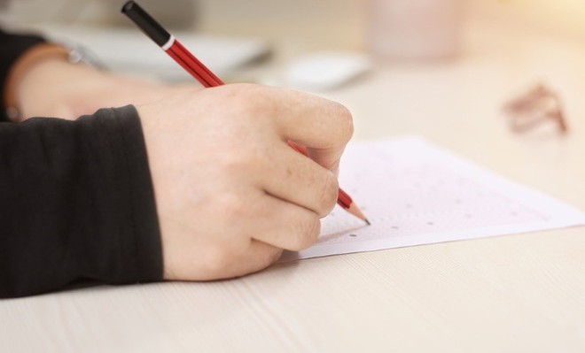 Победители школьных олимпиад стали обладателями премий Главы ЧР