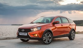 Три автомобиля LADA Vesta SW Cross разыграют на матче «Ахмат» - «Динамо»