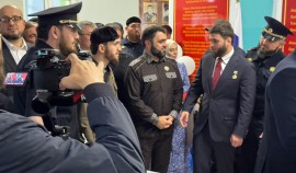 Гражданский долг в горном крае: Турпал-Али Абдулазизов проверил ход голосования в Веденском районе