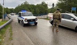 Полицейские Шалинского района ЧР обеспечивают безопасность на дорогах в условиях паводков