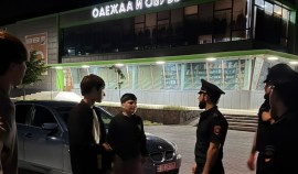В селе Виноградное полицейские провели профилактический рейд для юных водителей