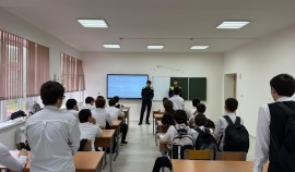 В селе Энгеной сотрудники Госавтоинспекции провели урок безопасности для школьников