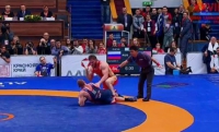 Анзор Болтукаев разгромил в финале олимпийского чемпиона из США Джейка Варнера 8:2