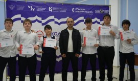 Школьники и студенты Грозного обсудили ценности гражданского общества на ток-шоу