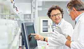 Вице-спикер Госдумы Чернышов предложил упростить въезд в Россию ученым со всего мира