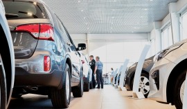 «Автостат»: в мае продажи новых легковых авто в России выросли на 76%