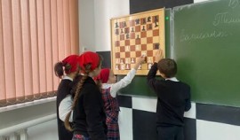 В ДДТ «Шейх-Мансуровского района» открыта лаборатория «Шахматный клуб»