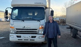 Дальнобойщик из Чеченской Республики спас семью из затопленной машины во время паводков в Дагестане