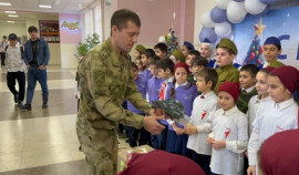 В Чеченской Республике росгвардейцы поддержали акцию «Письмо солдату»| грозный, чгтрк