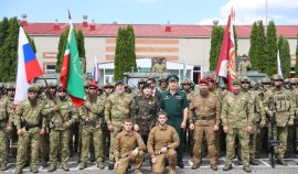 Полк «Юг» имени Ахмата-Хаджи Кадырова отметил 20-летие торжественным построением в Грозном