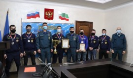 В Грозном чествовали студентов, занявших призовое место на межрегиональных соревнованиях МЧС России