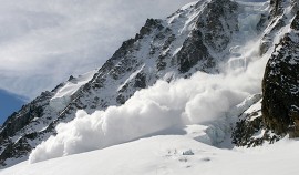 Жителей и туристов предупреждают о лавинной опасности в горах Чеченской Республики