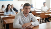 Около 600 выпускников школ Чечни сдают сегодня ЕГЭ по истории и физике