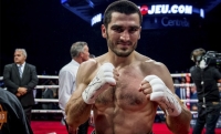 Артур Бетербиев признан зрителями телеканала «Грозный» лучшим спортсменом в декабре 2016 года