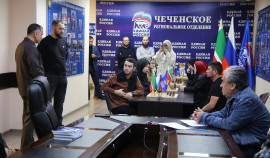 «Единая Россия» провела в Грозном турнир «Шахматная партия единства»