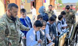 Военнослужащие и сотрудники Росгвардии познакомились с художественным наследием ЧР