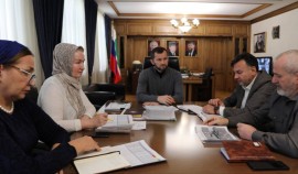 Хож-Бауди Дааев обсудил успеваемость и повышение показателя обученности в школах ЧР