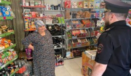 В Грозненском районе полицейские проверили коммерческие объекты