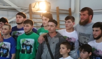 Абдул-Керим Эдилов встретился с юными бойцами филиала БК "Ахмат" в Аргуне