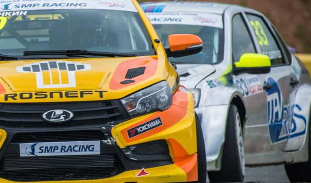 В Грозном прошло ралли «Авто-Леди Кавказа» 