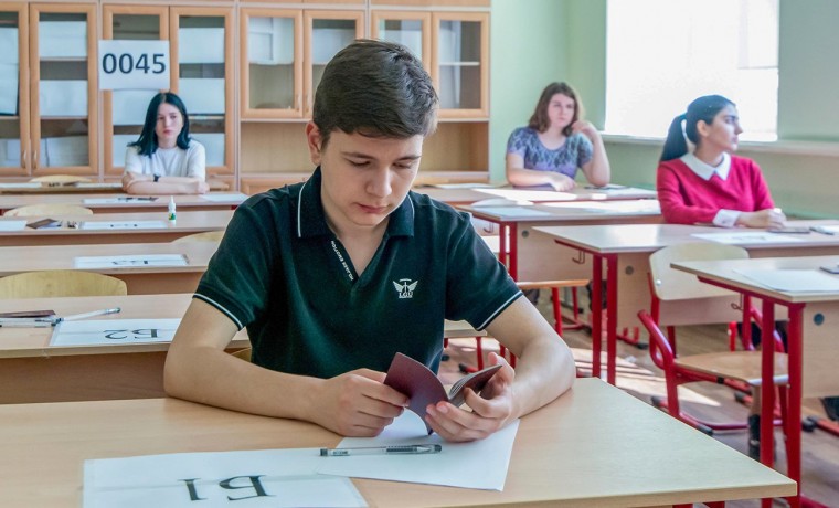 Голикова поручила усилить меры безопасности во время ЕГЭ