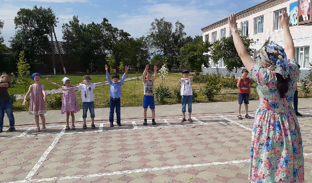 В период летних каникул в Чечне действуют детские оздоровительно-досуговые площадки