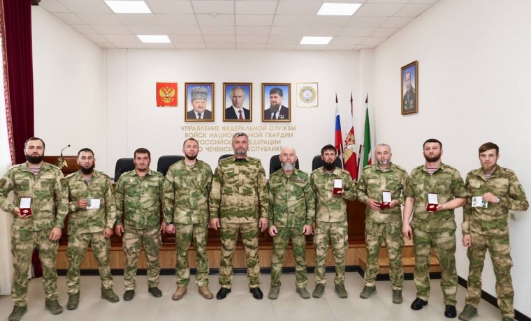 В Грозном наградили представителей тыловых подразделений Управления Росгвардии