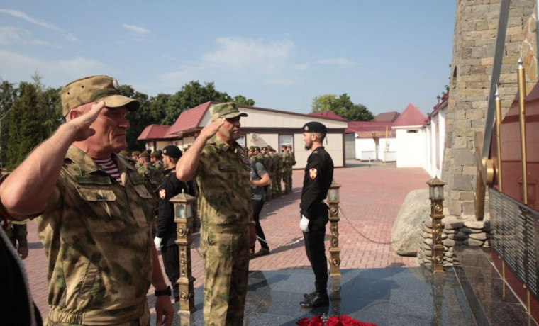 В Грозном отметили 20-ю годовщину со дня образования полка вневедомственной охраны Росгвардии