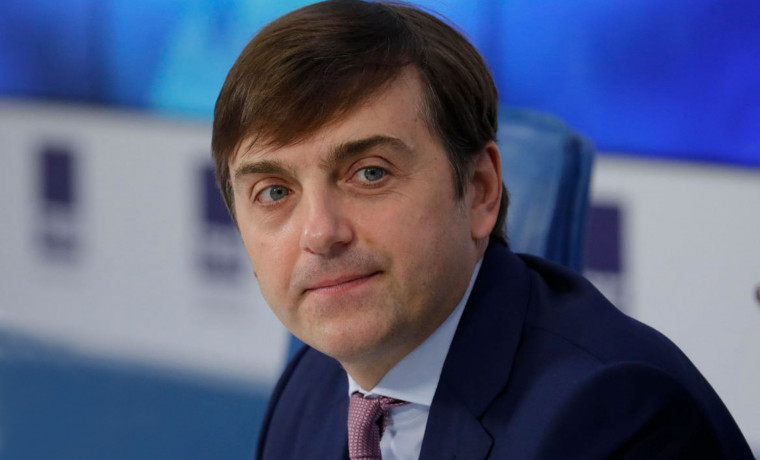 Минпросвещения: навыку проверять информацию из интернета нужно учить в школе