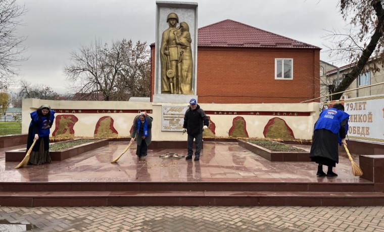 В ЧР привели в порядок военные памятники и Братские могилы