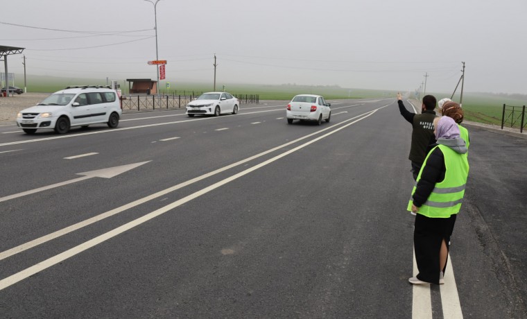 Общественный контроль проверил качество капремонта на автодороге Серноводск – Грозный
