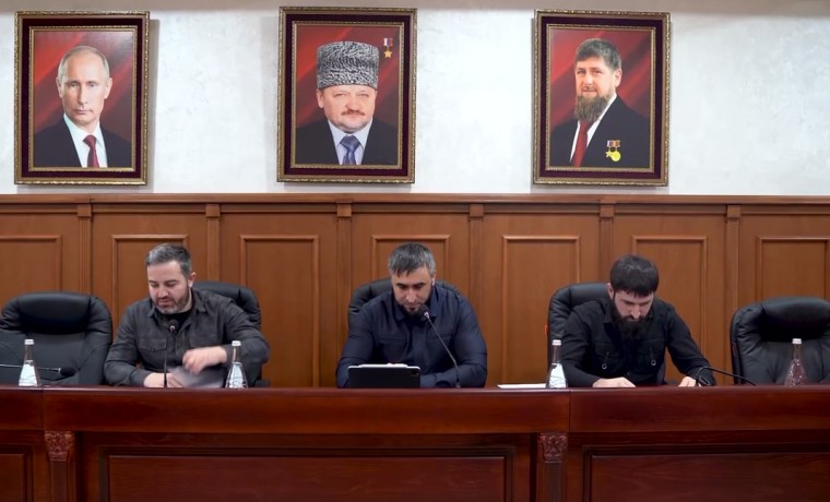 В Департаменте образования Мэрии Грозного состоялось плановое совещание