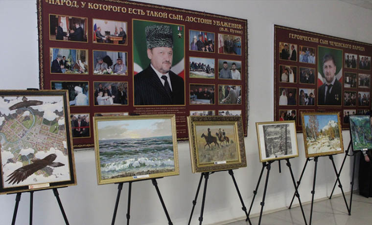 В Доме культуры селения Ведено открылась выставка живописи