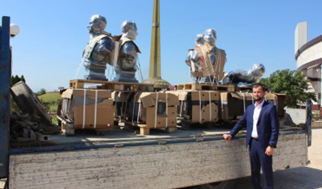 Пять новых постаментов Героев ВОВ появится на Аллее Славы в Грозном