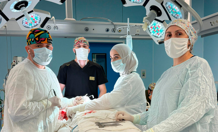 В Республиканском онкологическом диспансере успешно прооперировали пациентку с крупной атеромой