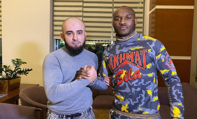 Чемпион UFC Камару Усман надел толстовку с надписью «Ахмат — Cила»