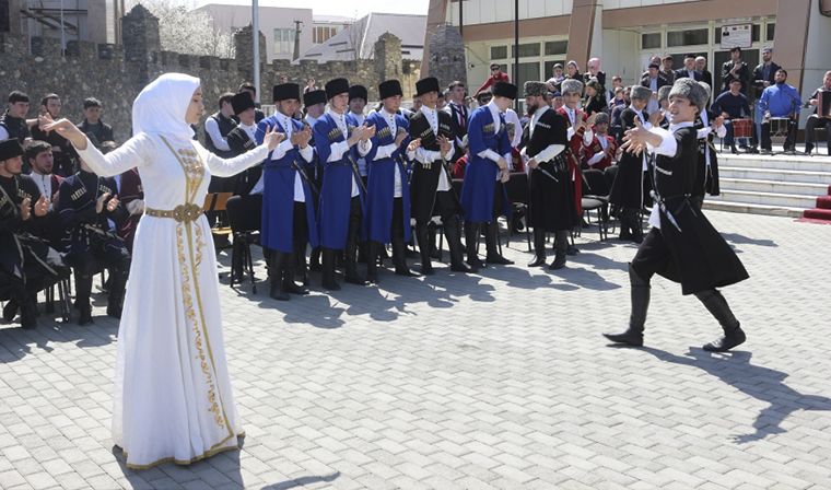 Стартовал ежегодный фестиваль-конкурс парного танца «Нохчийн хелхар - 2018» 