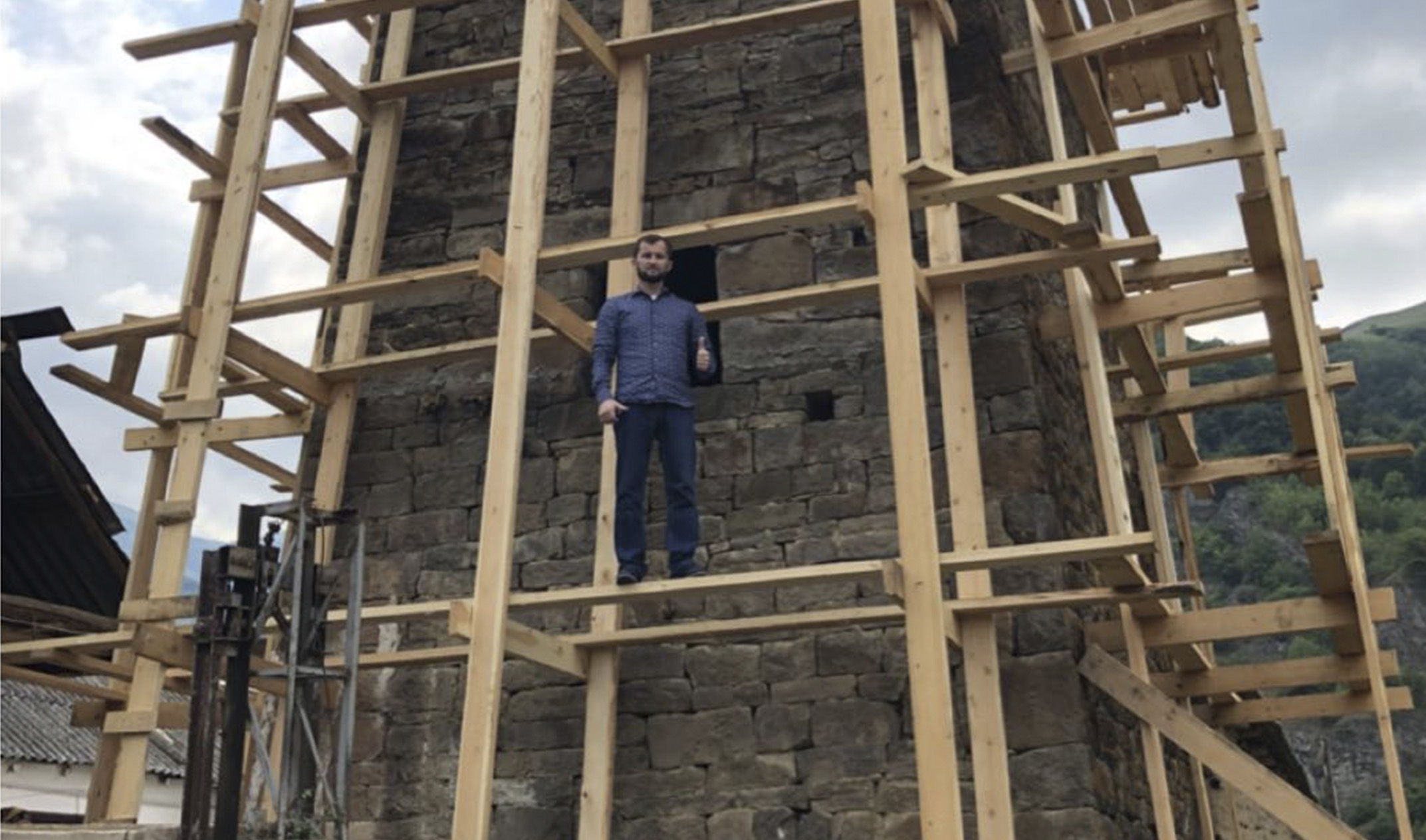 В Итум-Калинском районе Чечни проходит реставрация &quot;Гухойской башни&quot;