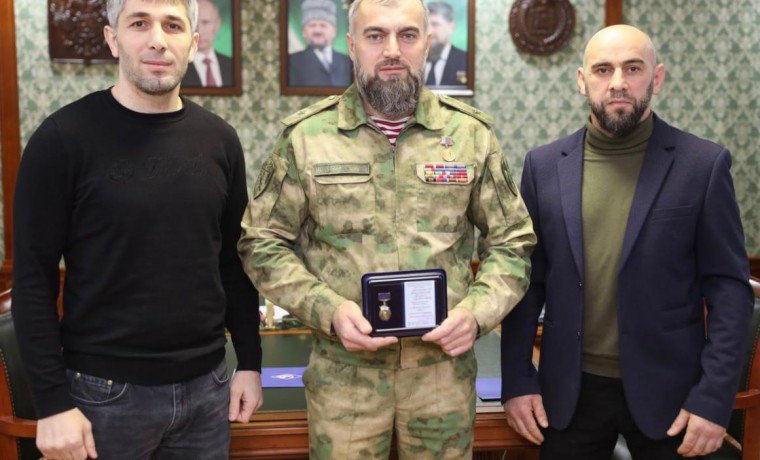 Начальник Управления Росгвардии по ЧР удостоен высшей награды общества «Динамо»