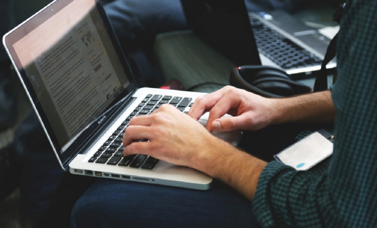 Свыше 300 учебных заведений в РФ ввели программы для прокачки цифровых компетенций