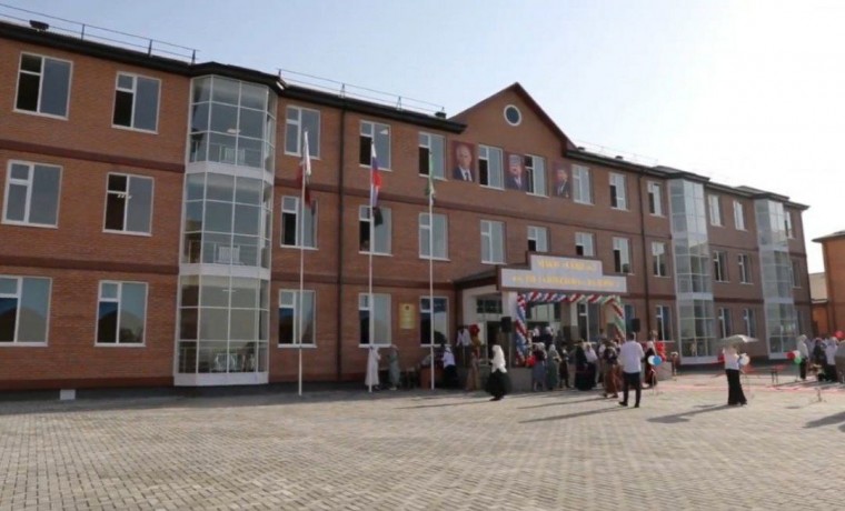 В селе Валерик открылась новая школа на 720 мест