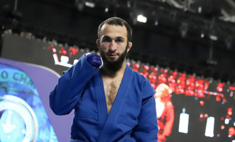 Самбист из ЧР стал первым в истории семикратным чемпионом мира по боевому самбо