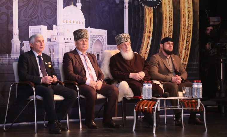 35-летие газеты «Зори Ислама» отметили на ЧГТРК «Грозный»