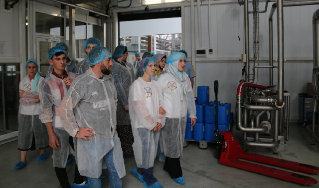 Школьникам Чечни помогают с выбором будущей профессии