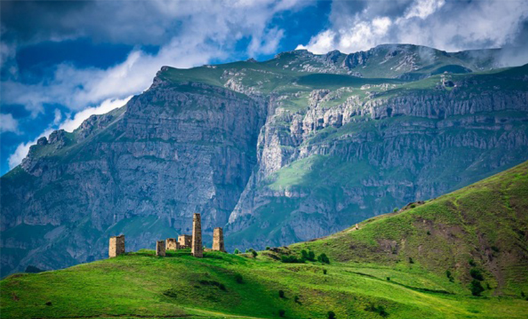 В горах Веденского района прошел конкурс среди студентов &quot;Краски Кезеноя&quot;