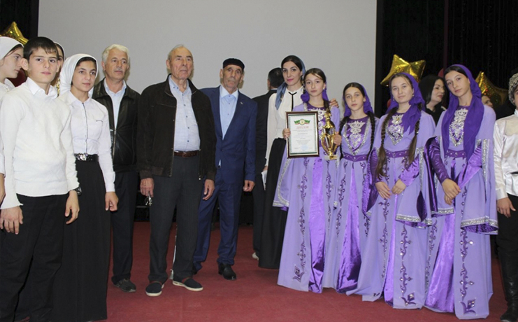 В Грозном состоялся конкурс игры на народных инструментах &quot;Нестареющая мелодия&quot; им. Умара Димаева