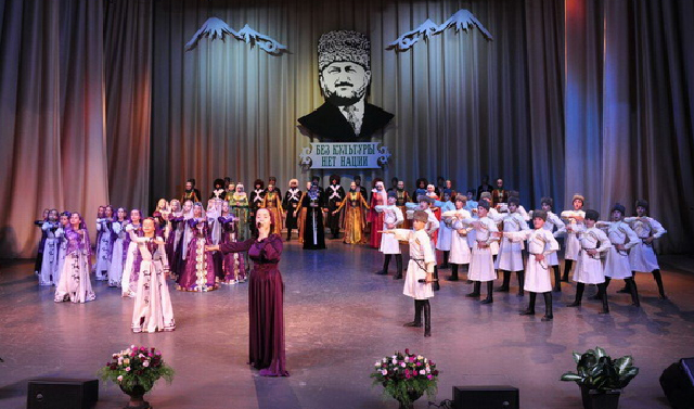 Детский ансамбль песни и танца «Даймохк» отмечает юбилей